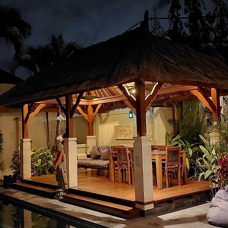 Beautiful Villa Indah スミニャック エクステリア 写真
